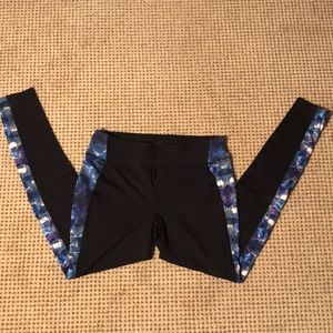 Black leggings: Size L